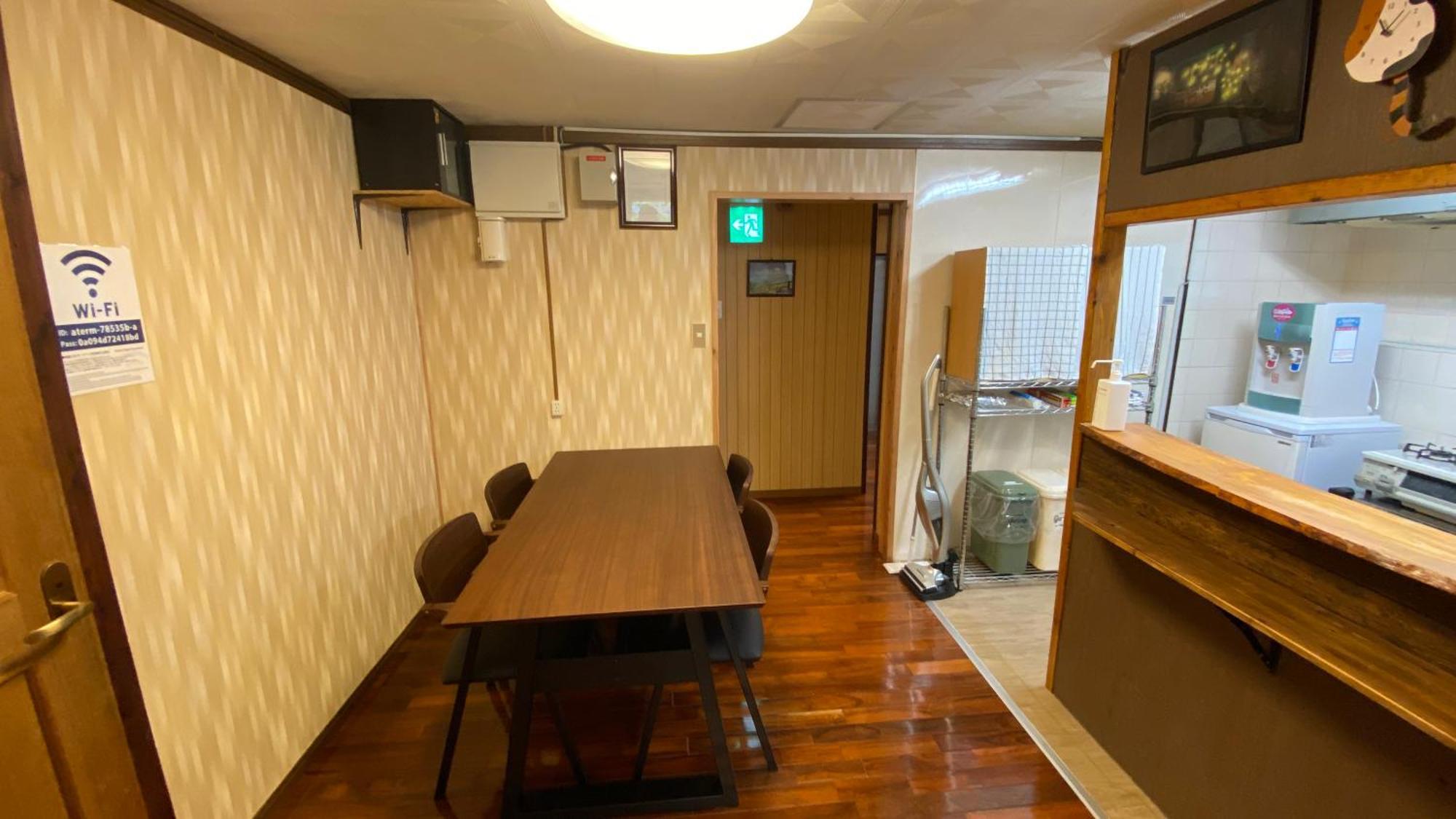 Okinawa Naha Jinjin -沖縄伝統体験型宿じんじん- Экстерьер фото